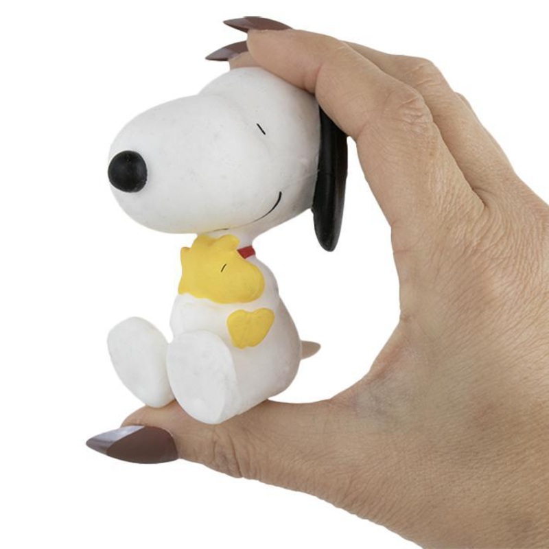Worlds Smallest Peanuts Stretchies